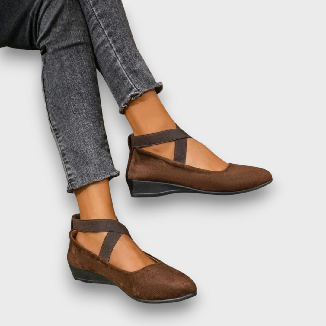 Arlevia™ | Elegant Closed Wedge Shoes