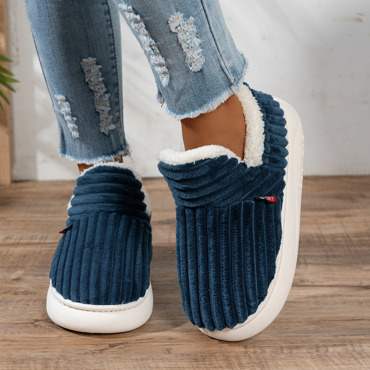 Hayden Zuri™ | Cozy Comfort Slippers